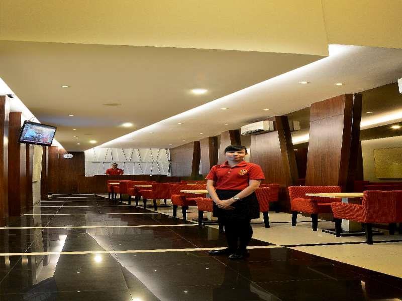 Hotel Feodora Grogol Джакарта Екстериор снимка